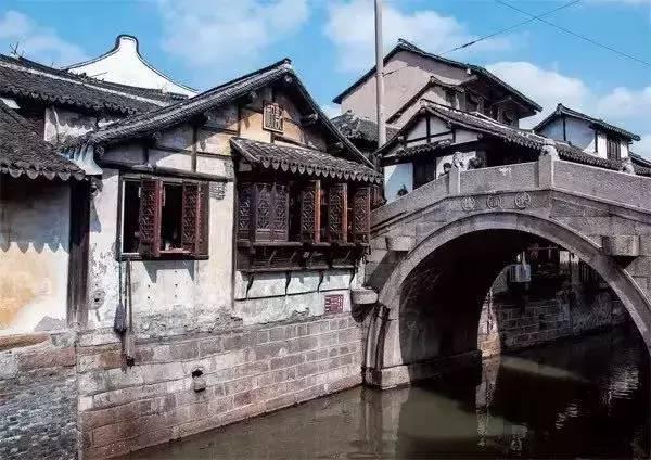 “南方小土豆”到夏家河子观冰海,市民开启“团宠”模式